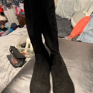 Black knee high Boots